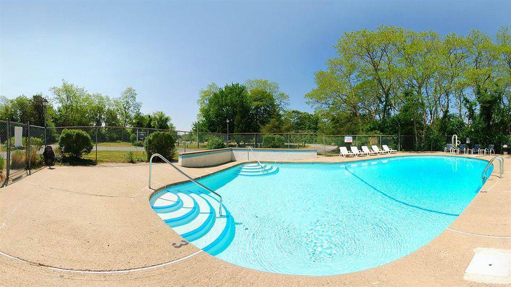Captains Quarters Motel & Conference Center Eastham Exteriör bild